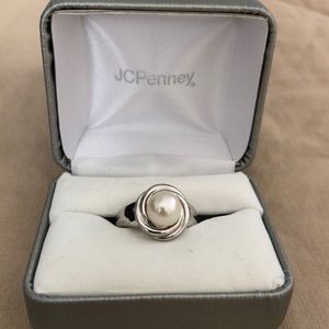 Pearl ring